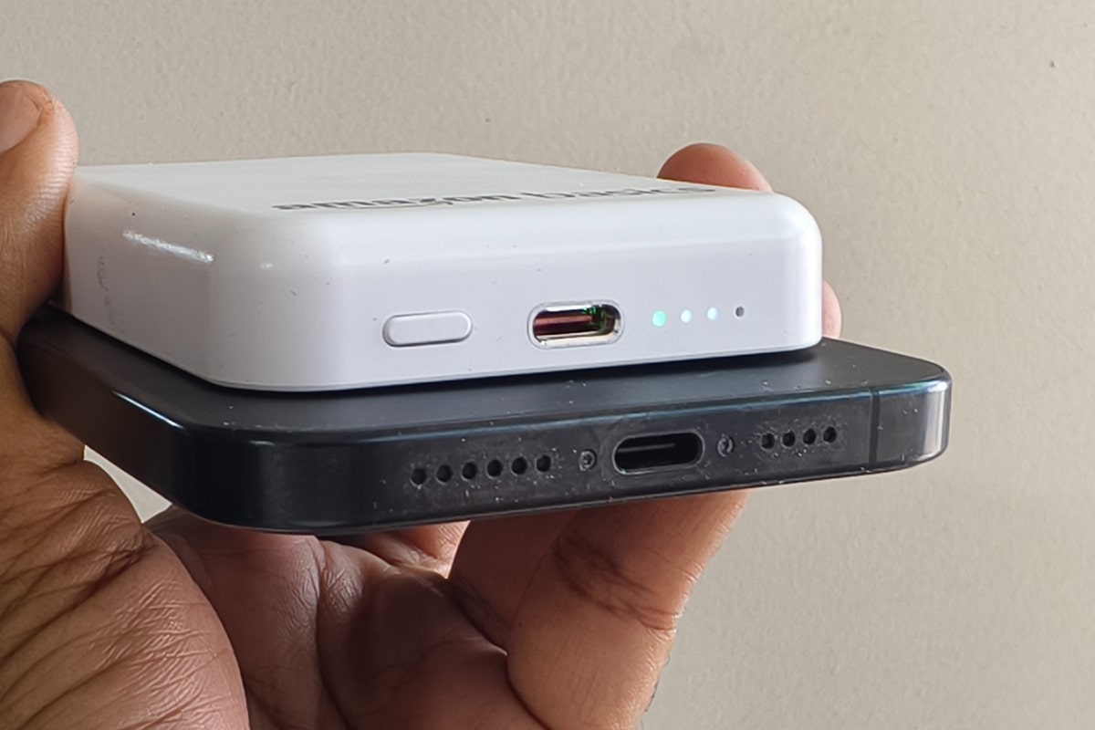 amazon-basics-magsafe-powerbank2-min