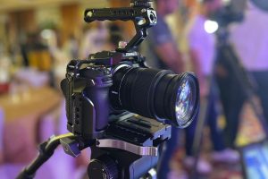 nikon-fb-min