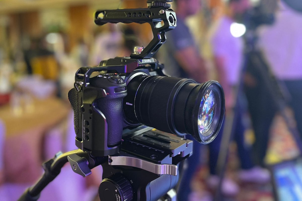 nikon-fb-min